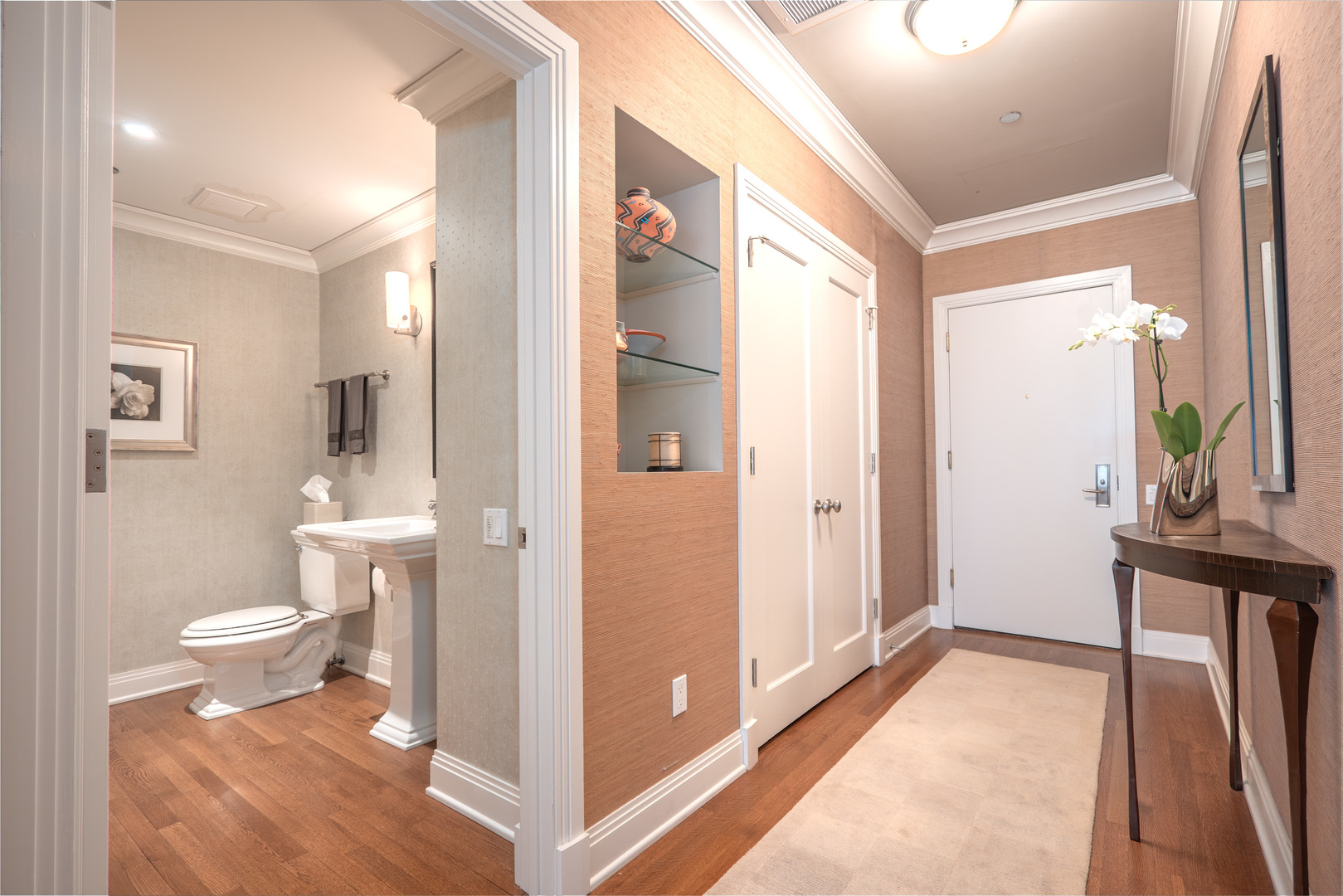 800 N Michigan Avenue 3403 Property Photo 4