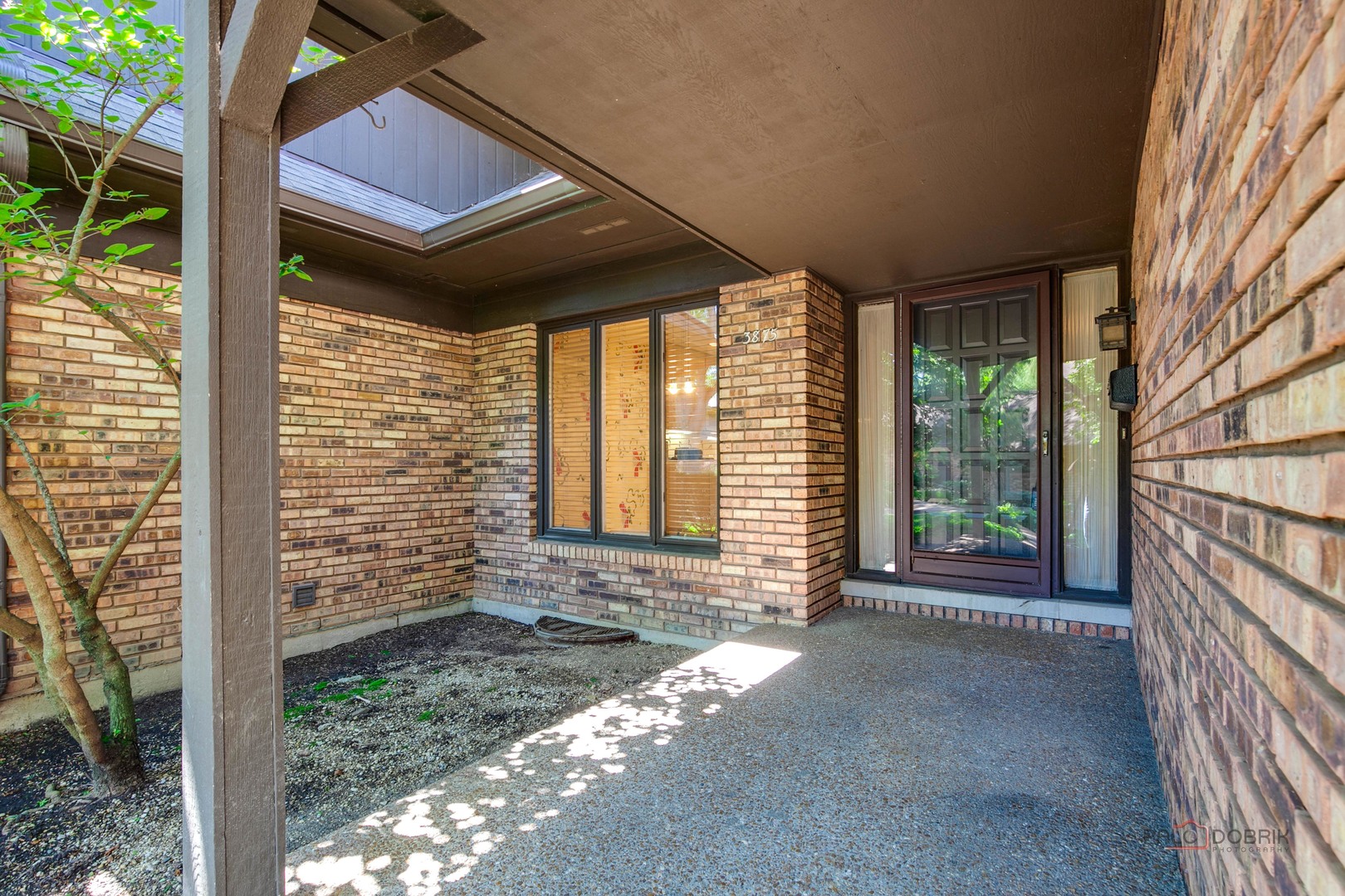 3875 S Mission Hills Road Property Photo 4