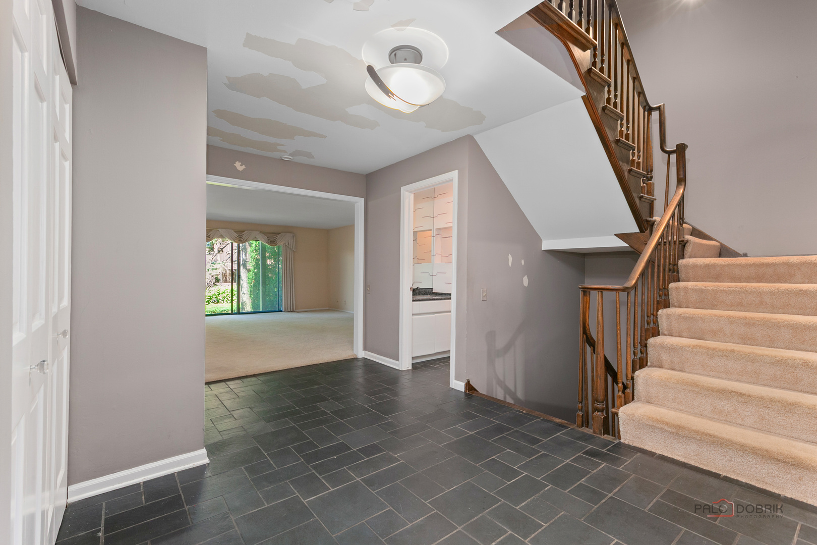 3875 S Mission Hills Road Property Photo 5