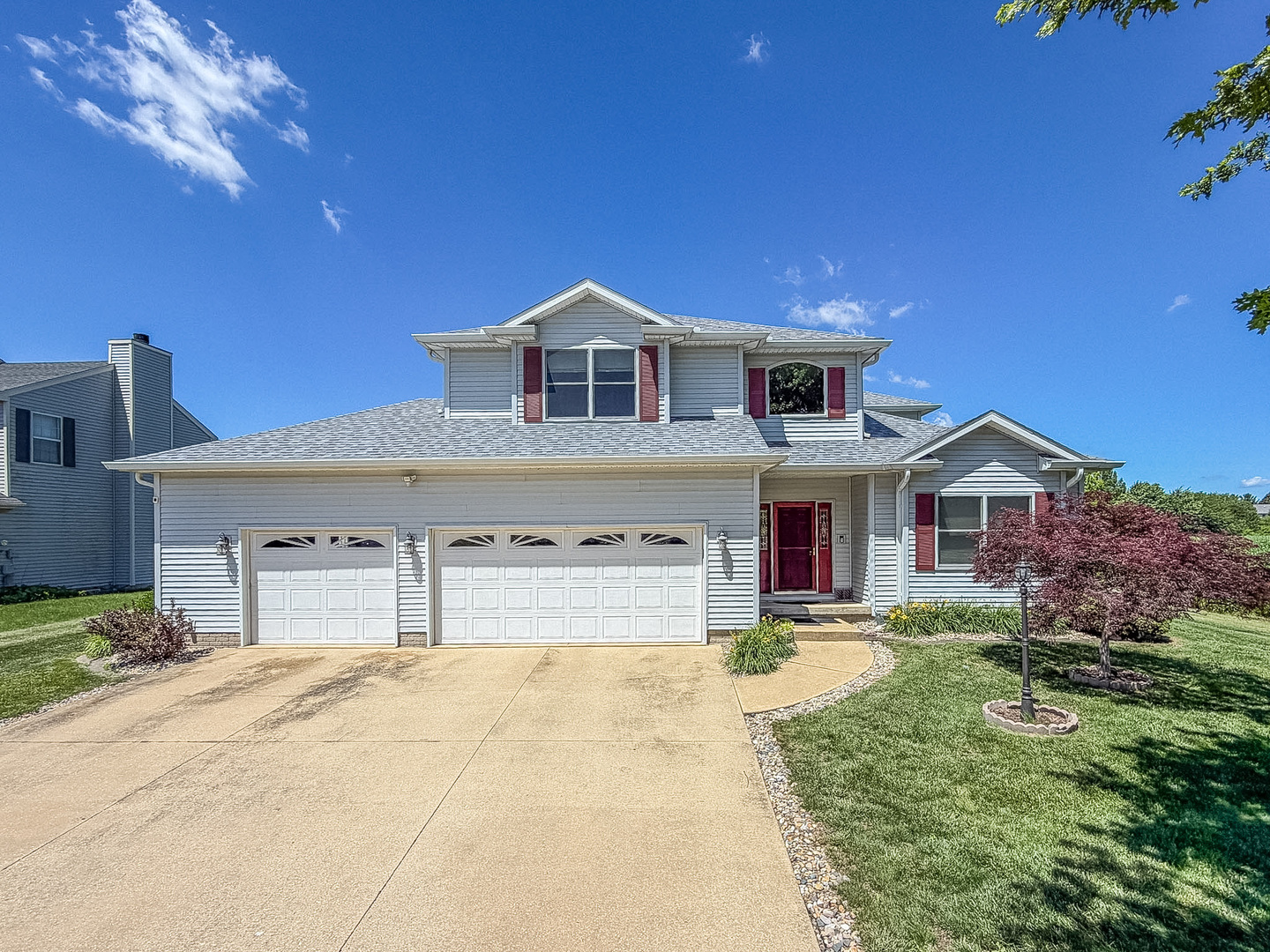 2903 Wynstone Drive Property Photo 2
