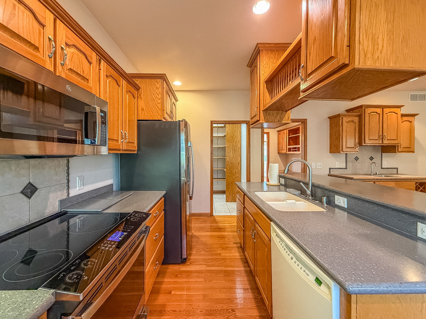 2903 Wynstone Drive Property Photo 13