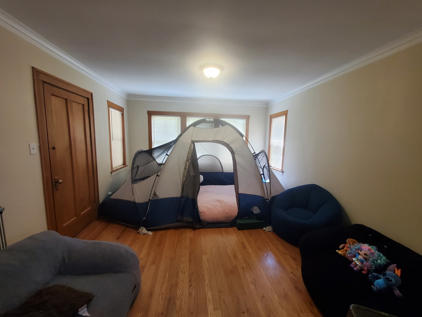 4158 W Wellington Avenue Property Photo 2