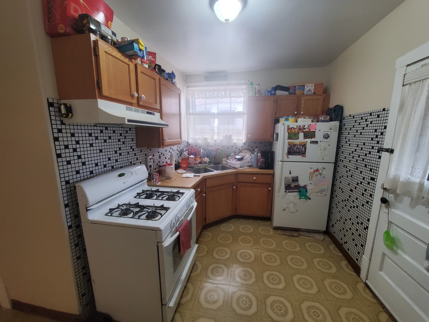 4158 W Wellington Avenue Property Photo 8
