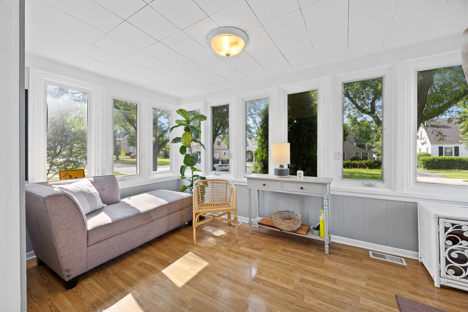 548 Prairie Avenue Property Photo 3