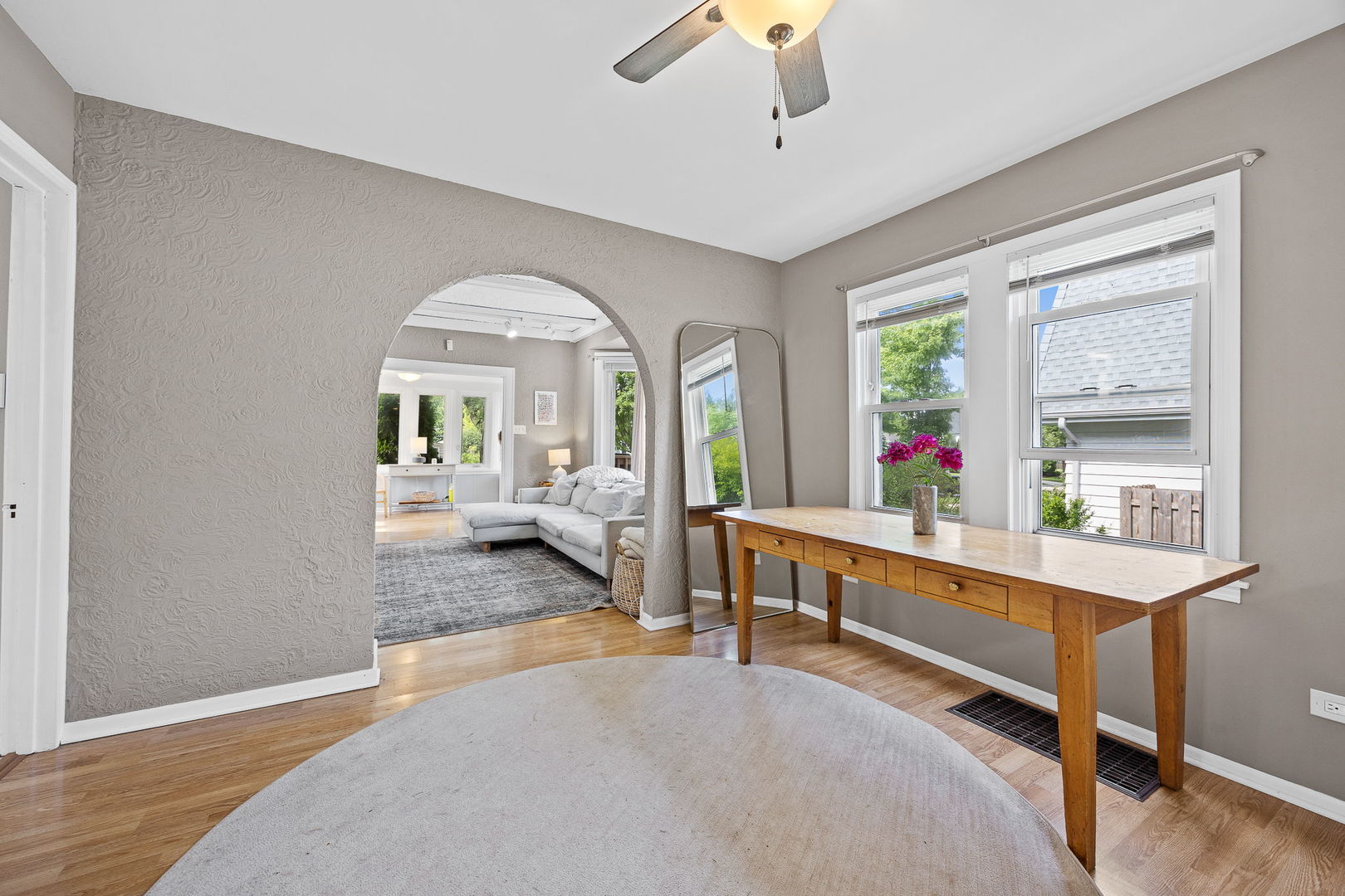548 Prairie Avenue Property Photo 7