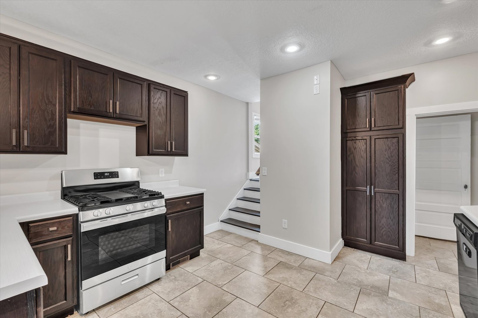 737 Grant Street Property Photo 16