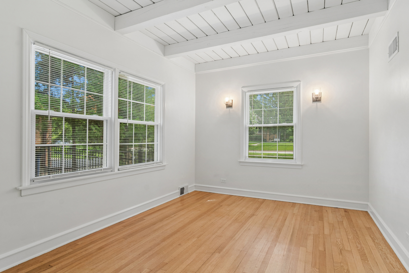 983 Harvard Court Property Photo 14