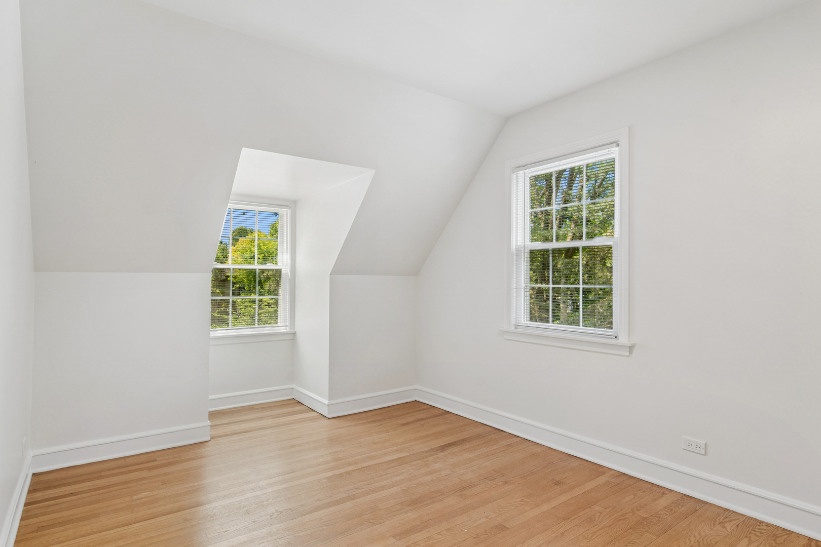 983 Harvard Court Property Photo 23