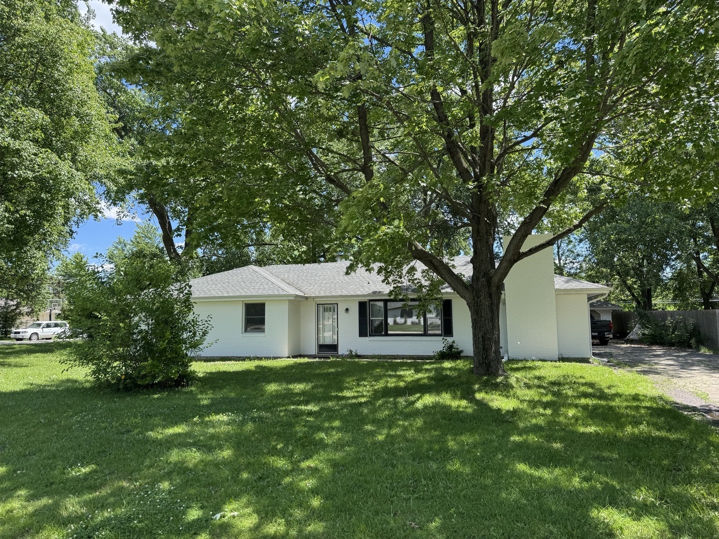 3100 Harris Drive Property Photo 2