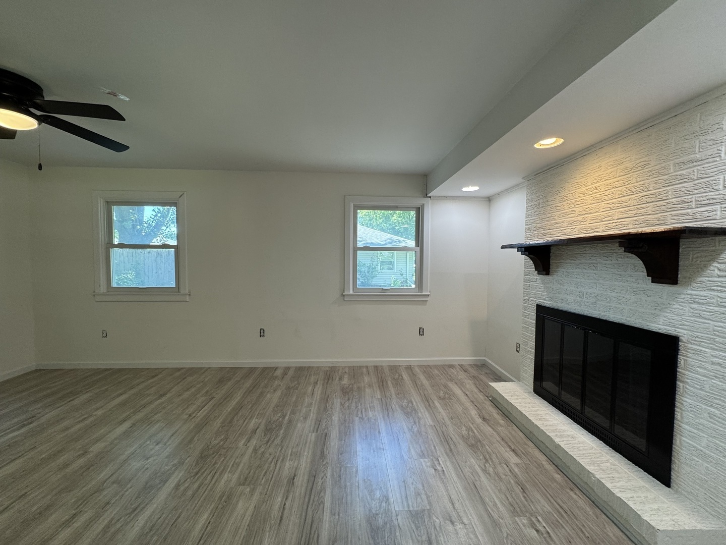 3100 Harris Drive Property Photo 3