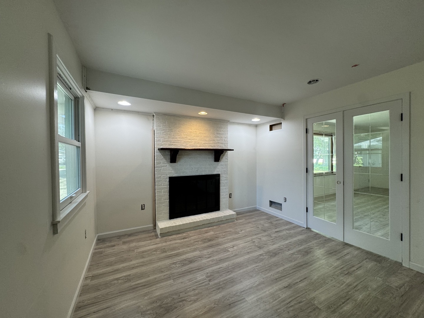 3100 Harris Drive Property Photo 4