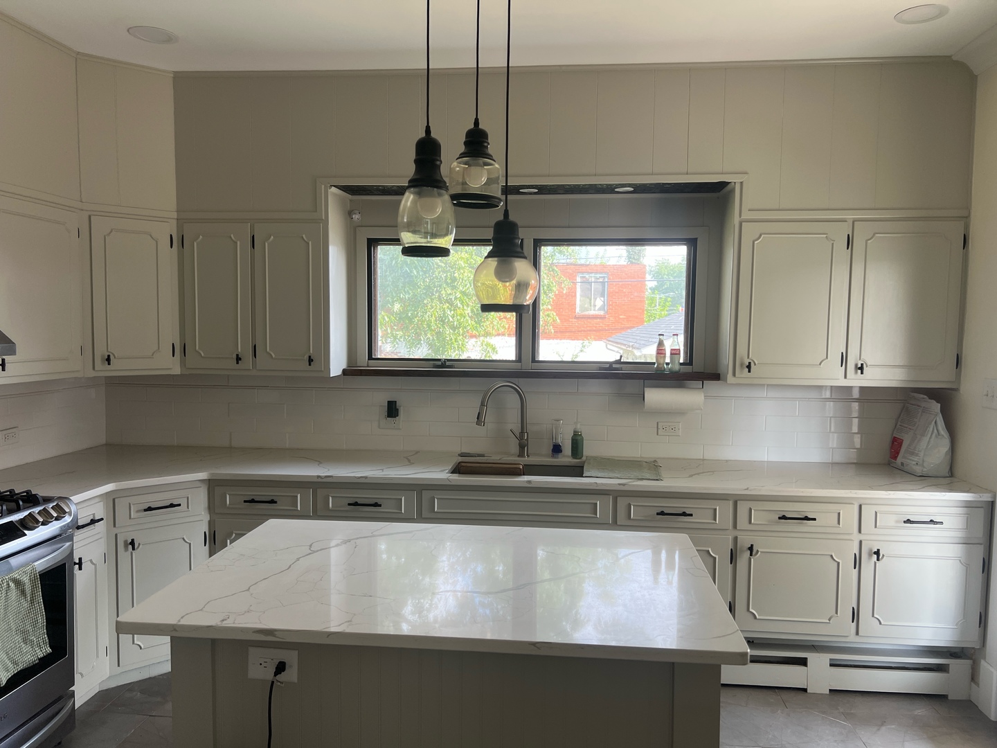 305 W Ray Avenue Property Photo 11