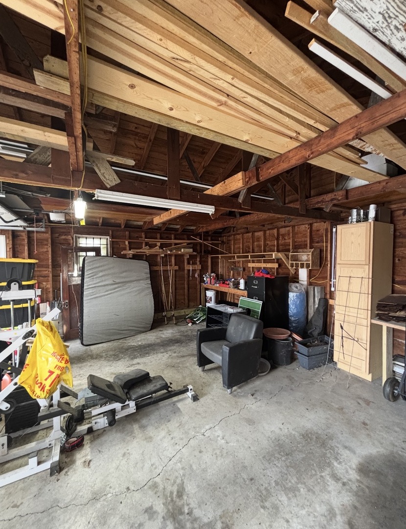 305 W Ray Avenue Property Photo 18