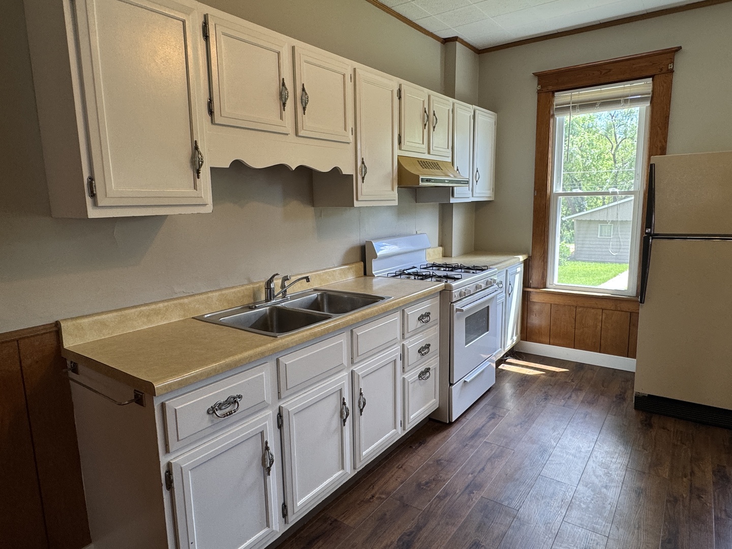 1721 W 16th Street Property Photo 6