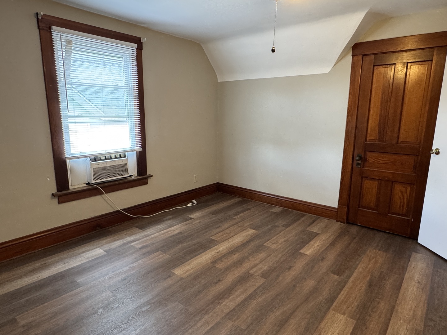 1721 W 16th Street Property Photo 17