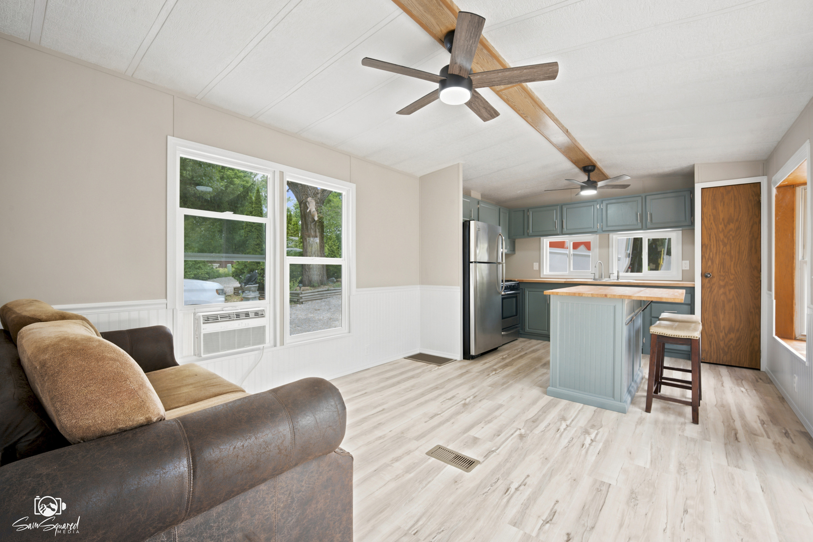 99 Lakeshore Drive Property Photo 5