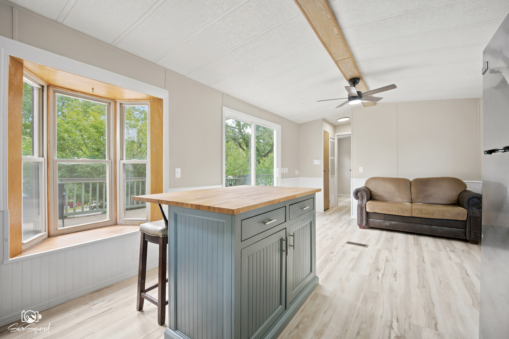 99 Lakeshore Drive Property Photo 10