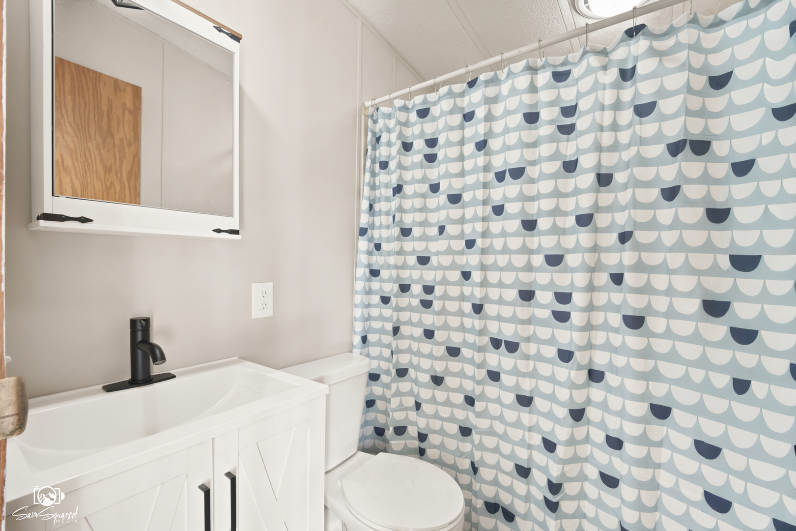 99 Lakeshore Drive Property Photo 12