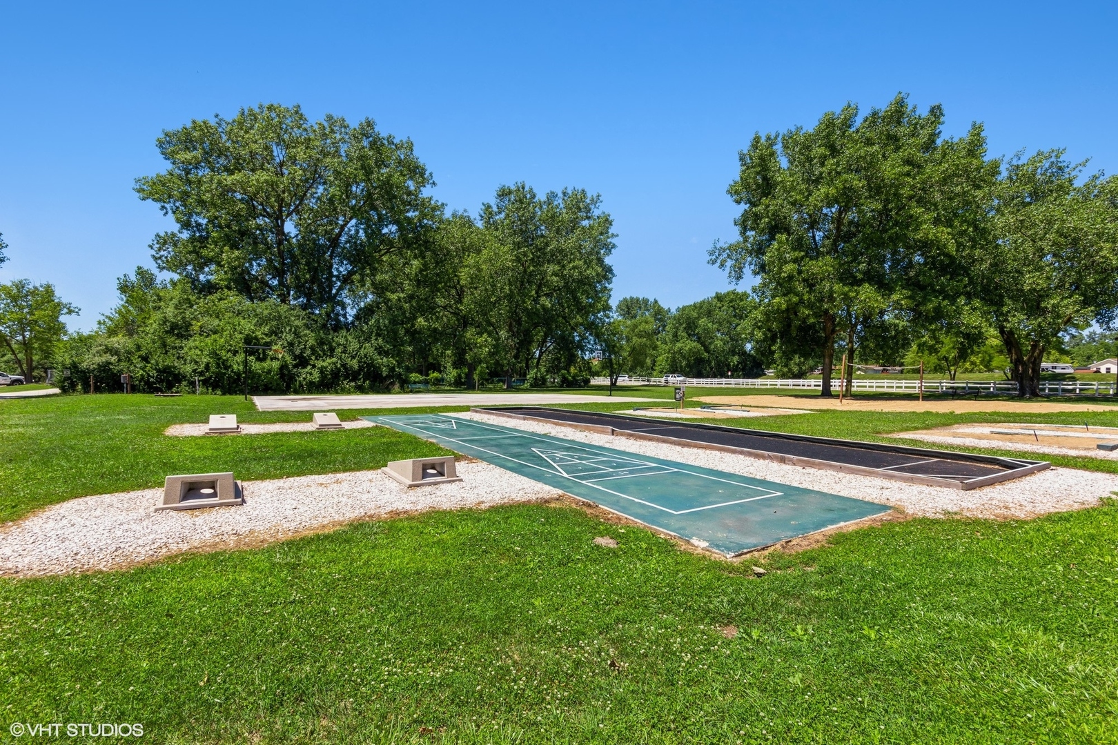 99 Lakeshore Drive Property Photo 28