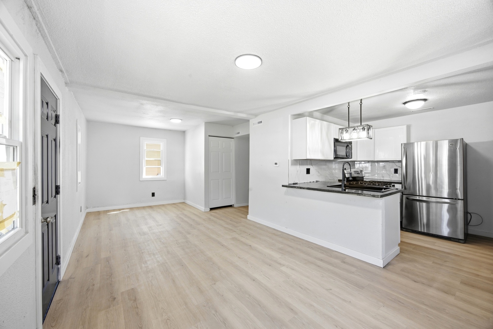 3111 8th Street Property Photo 3