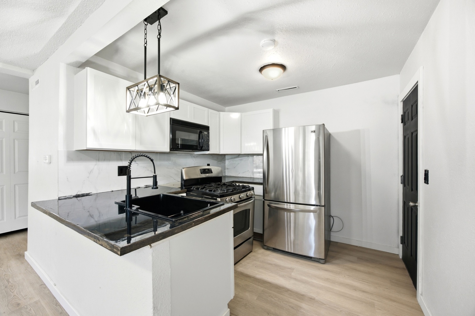 3111 8th Street Property Photo 6