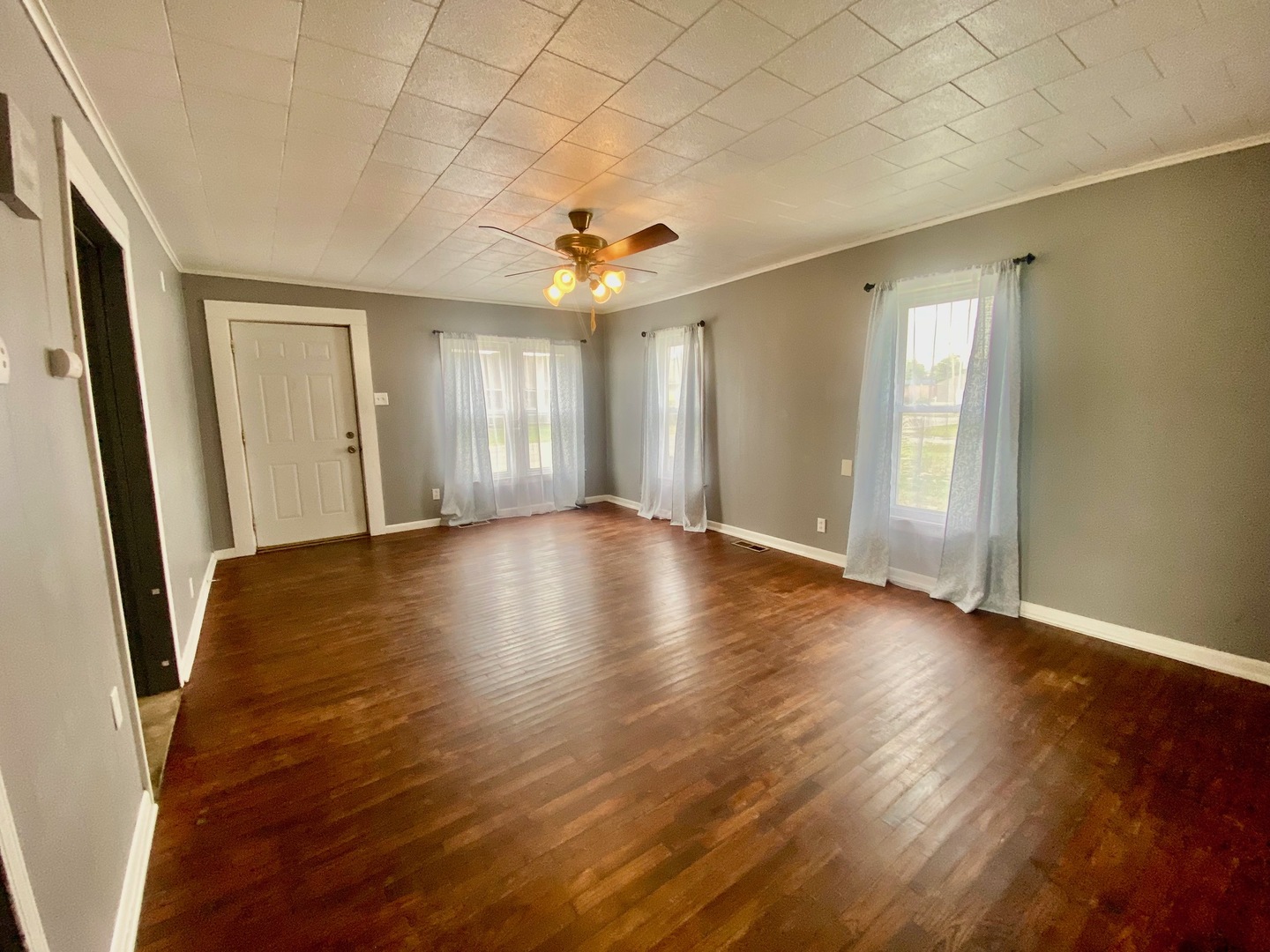 206 S Horn Property Photo 7