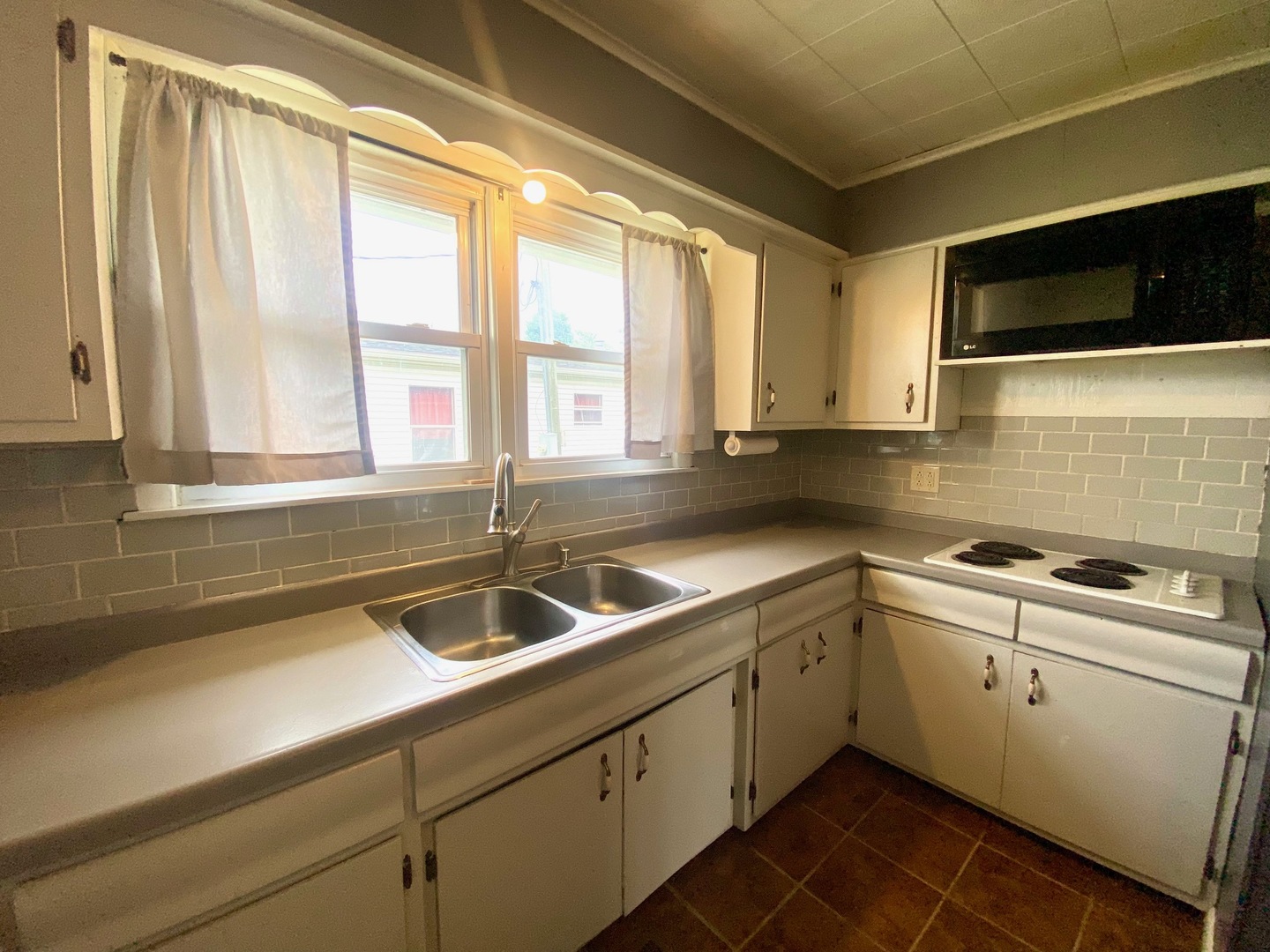 206 S Horn Property Photo 11
