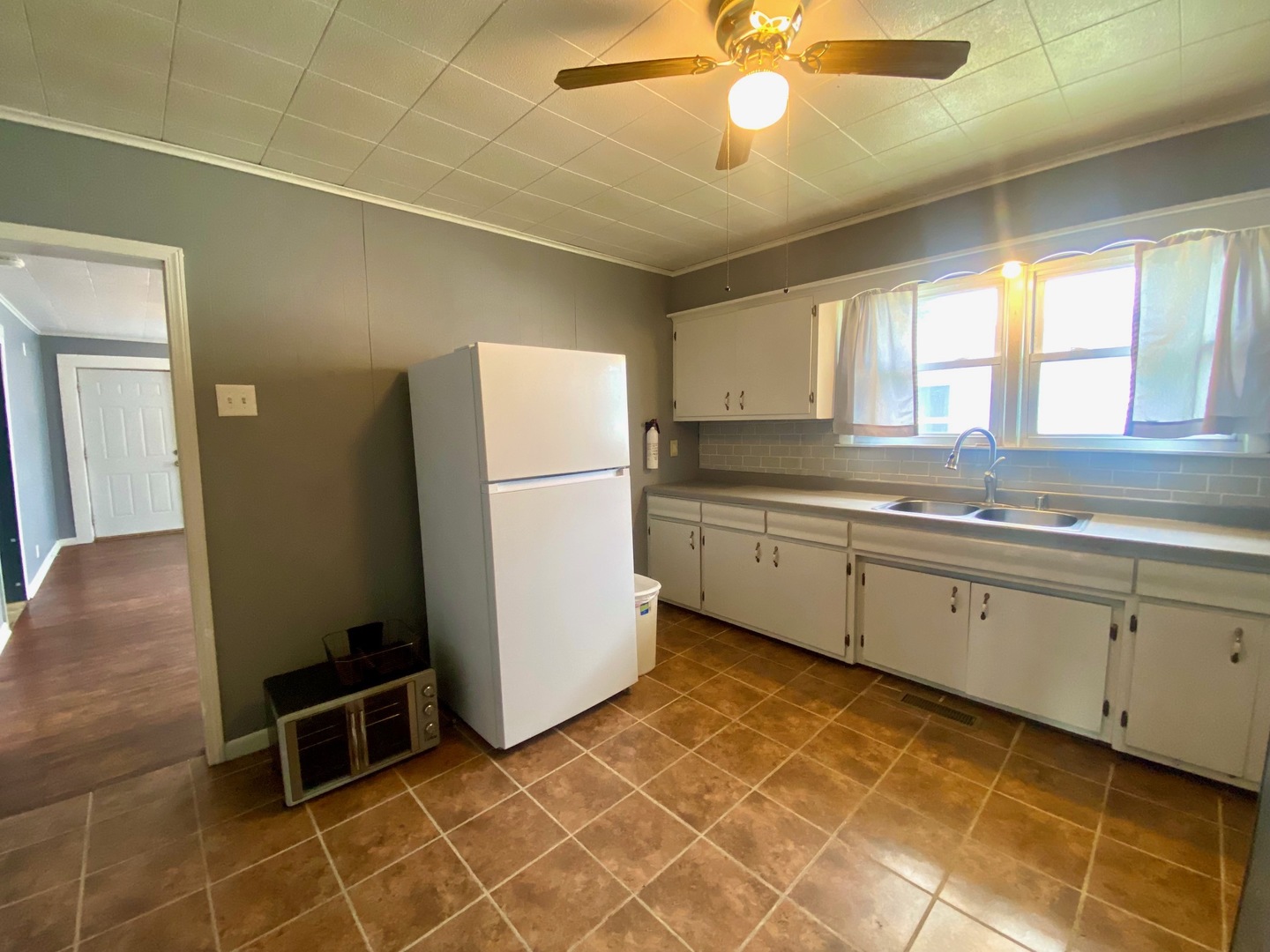 206 S Horn Property Photo 12