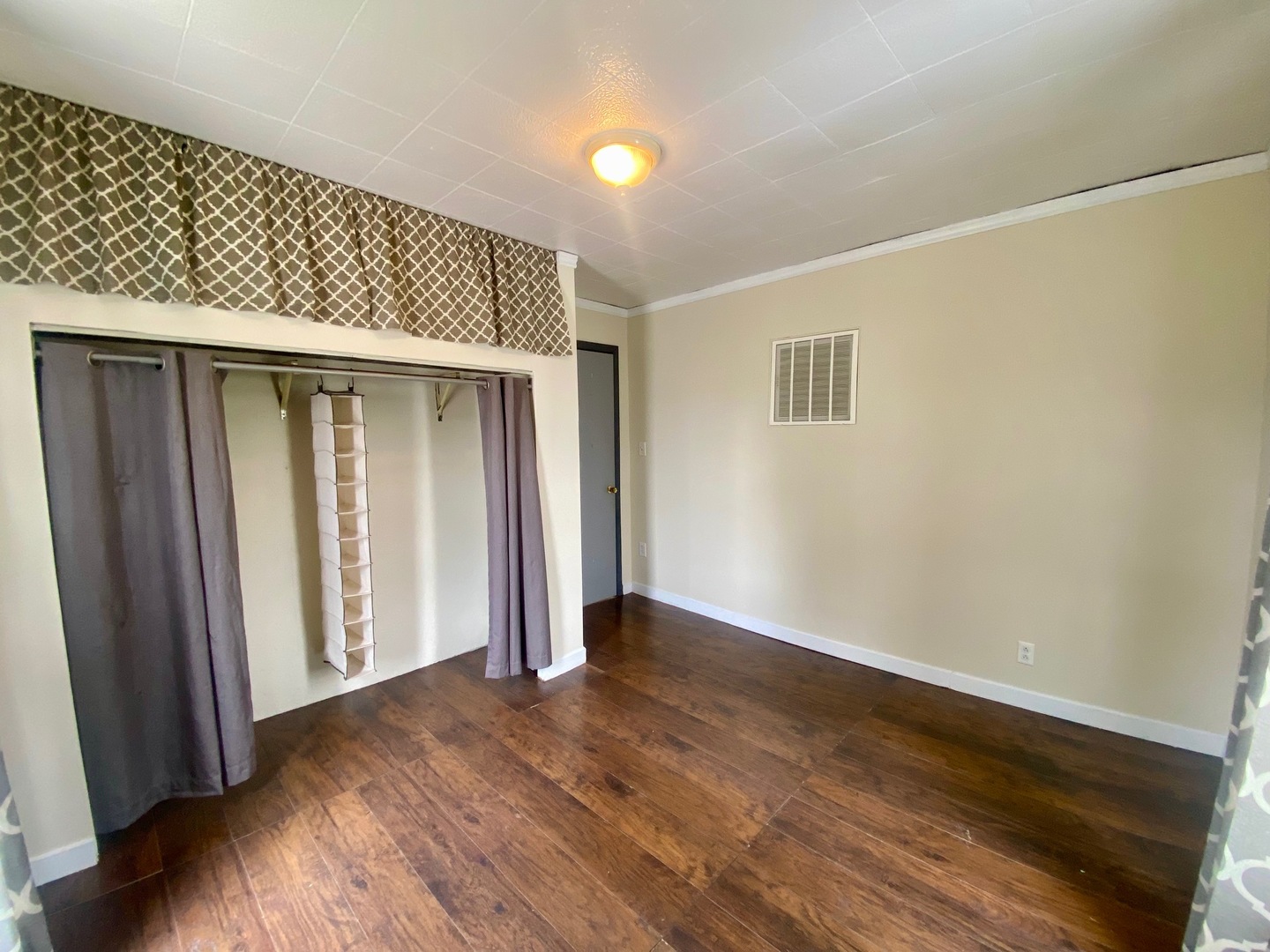 206 S Horn Property Photo 14