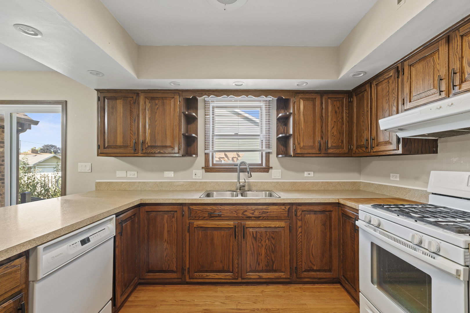 1300 Wolff Avenue Property Photo 9