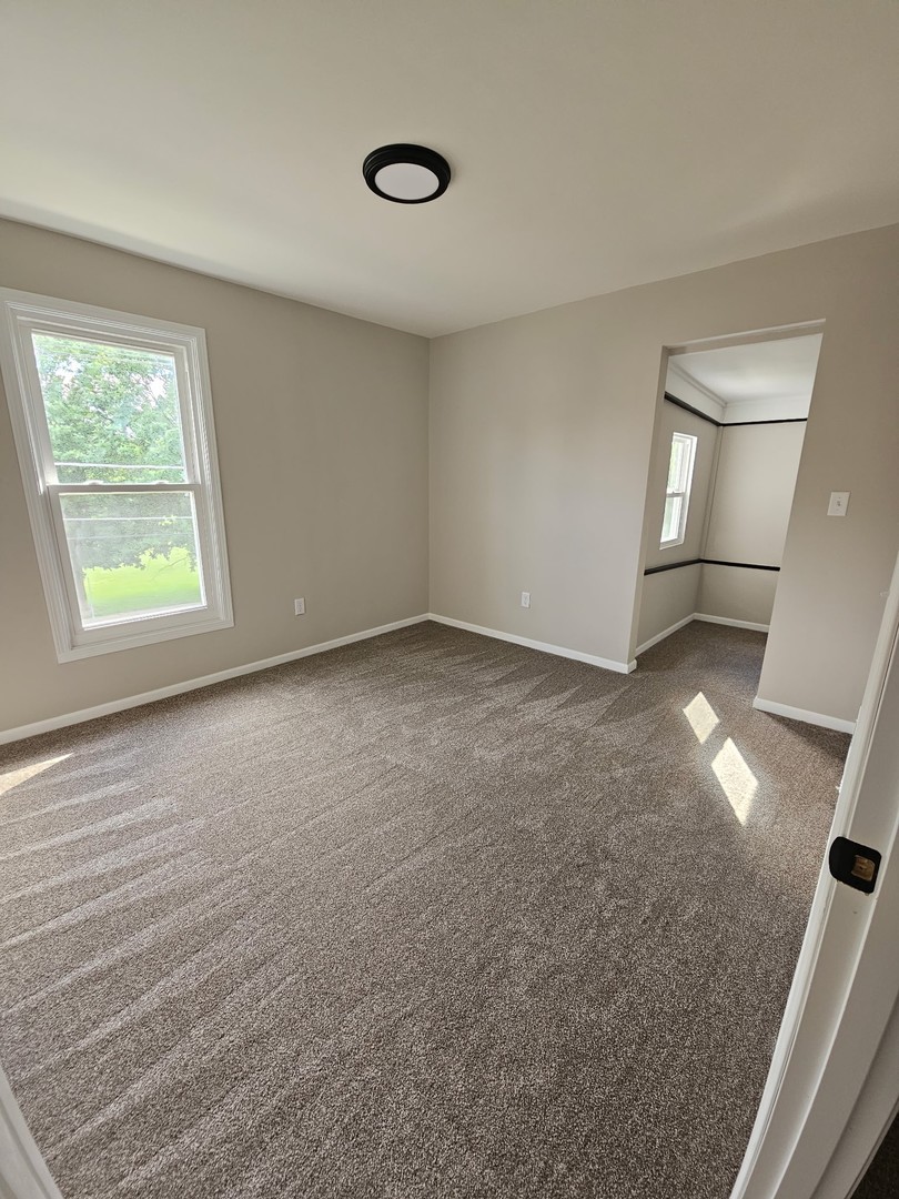 583 S Lasalle Avenue Property Photo 13