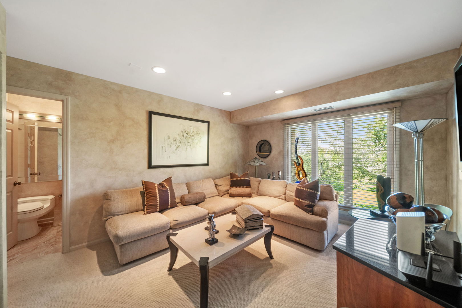 3810 Mission Hills Road 401 Property Photo 16