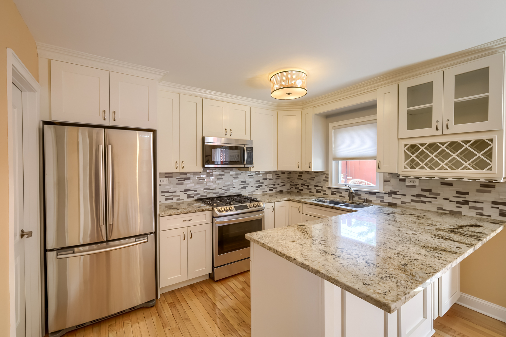 415 Park Avenue D Property Photo 6