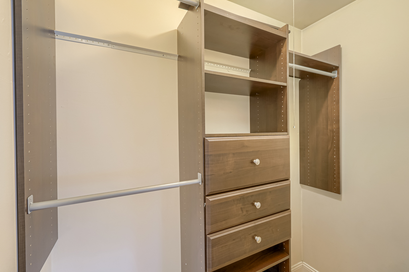 415 Park Avenue D Property Photo 11