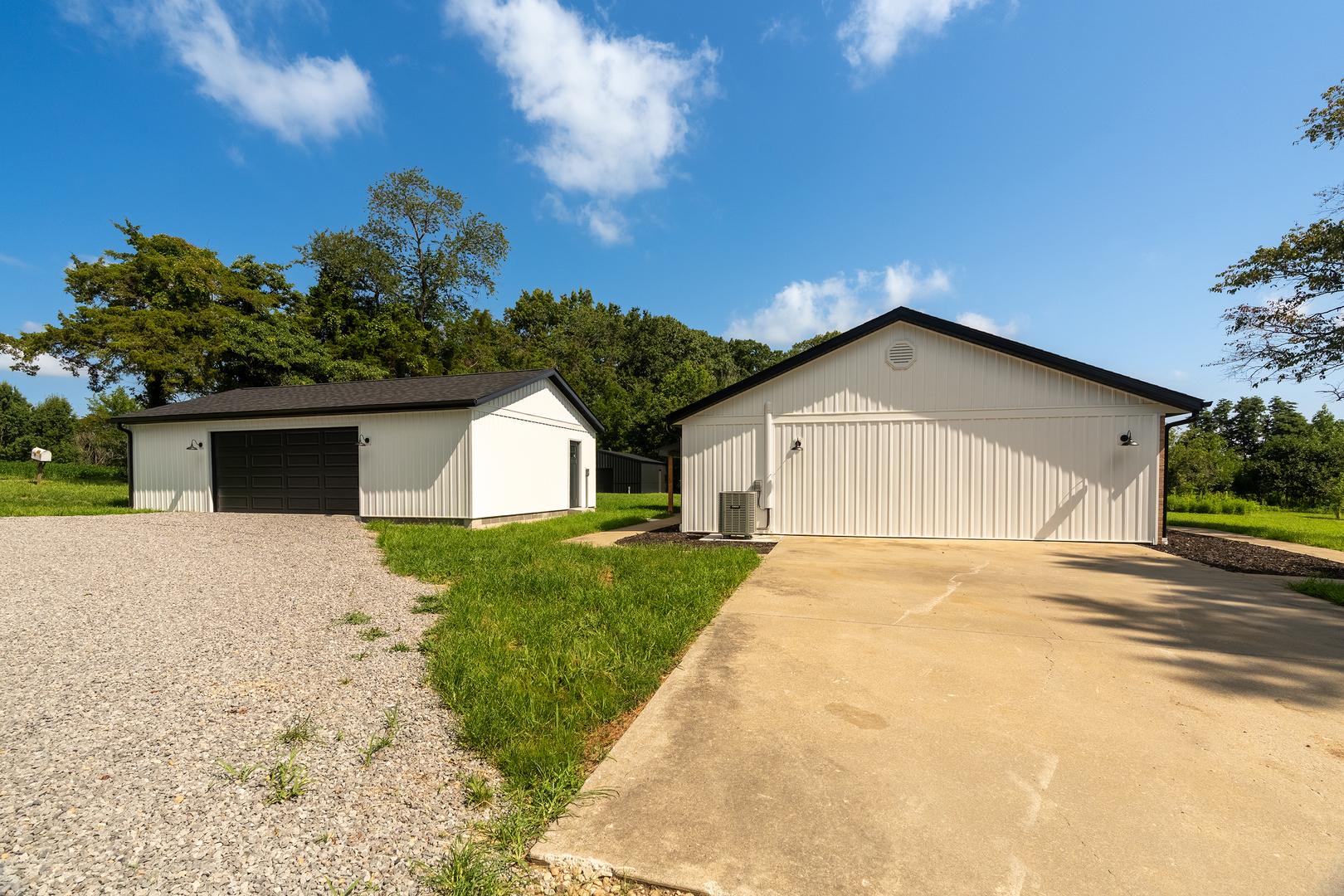 956 Auburn Lane Property Photo 37