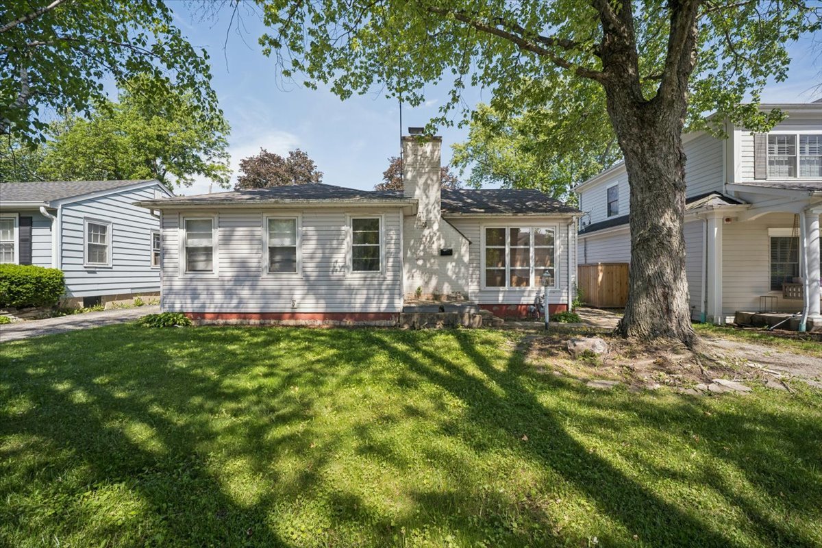 735 Prairie Avenue Property Photo 1