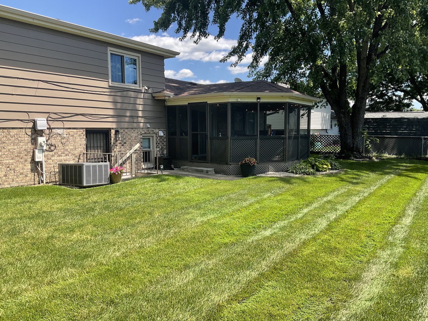 246 S Ingleside Avenue Property Photo 4