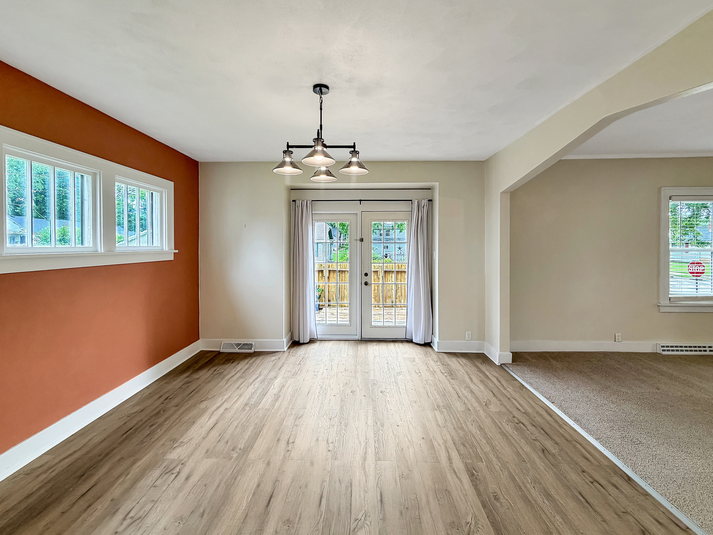 904 S Mckinley Avenue Property Photo 6