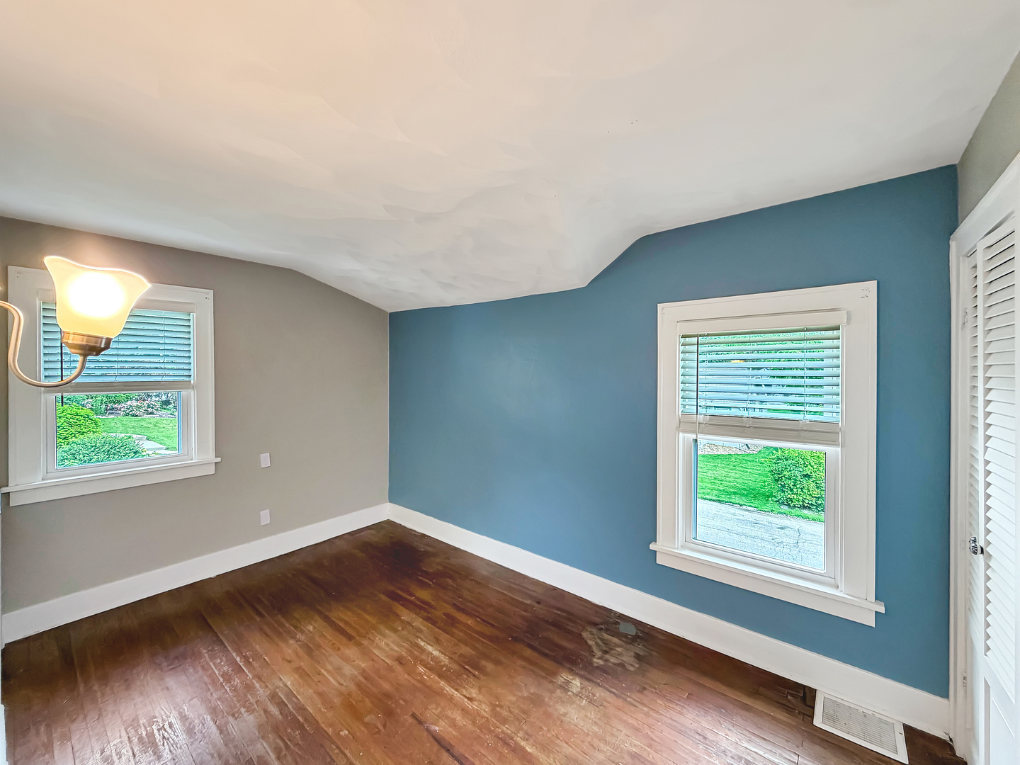 904 S Mckinley Avenue Property Photo 20