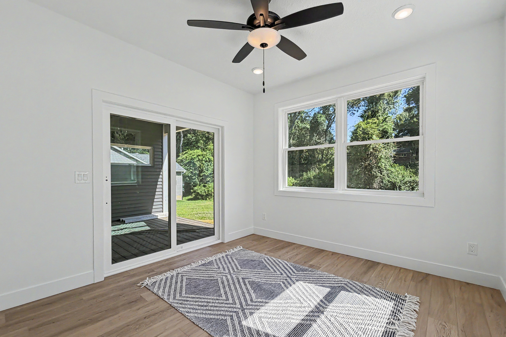 1310 Heights Court Property Photo 6