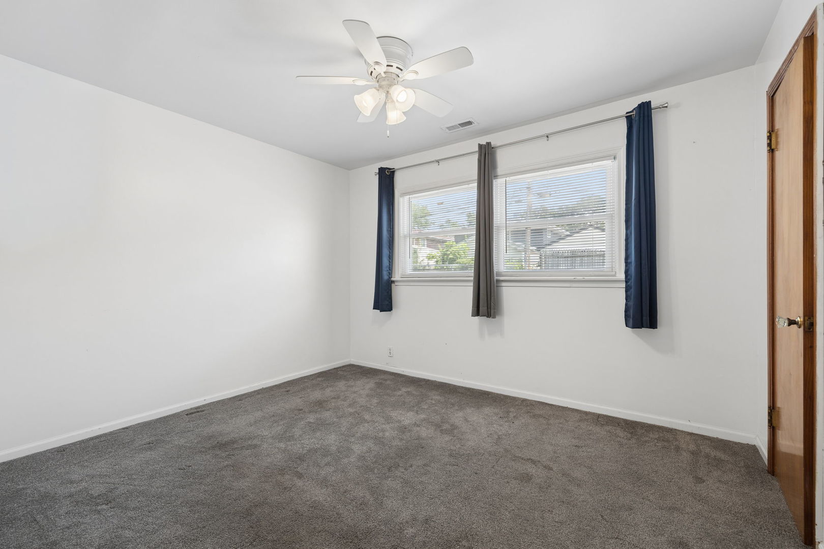 11705 S Meadow Lane Drive Property Photo 9