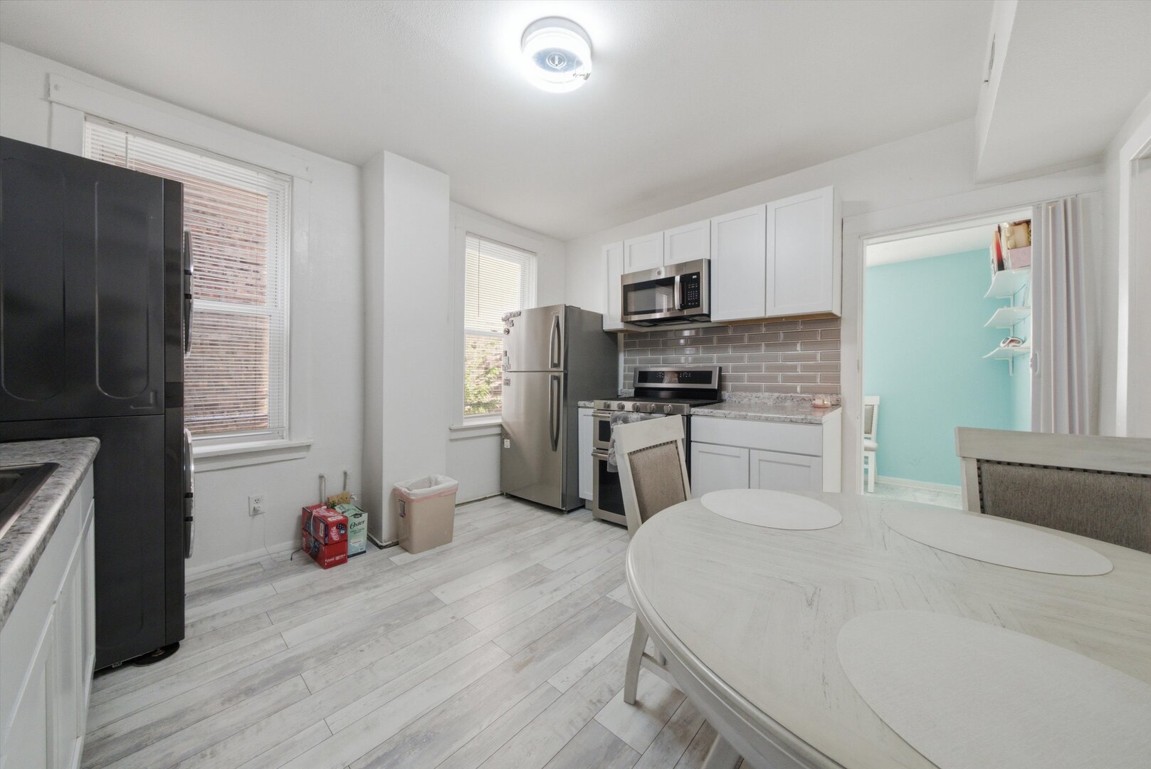 1324 S 48th Court Property Photo 18
