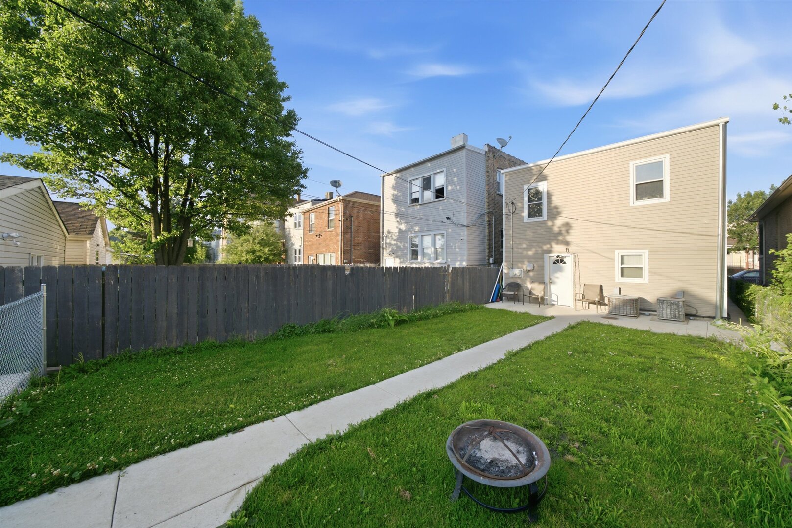 1324 S 48th Court Property Photo 20
