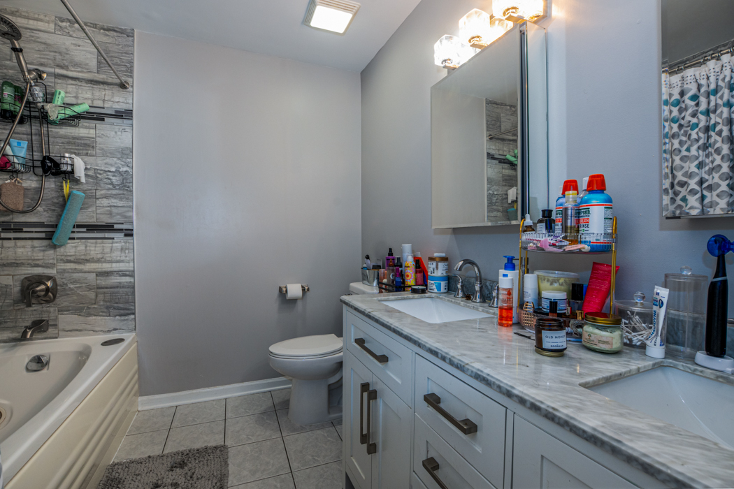 4414 S King Drive F Property Photo 6
