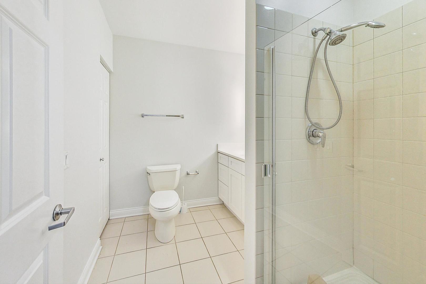 8 W Monroe Street 1403 Property Photo 13