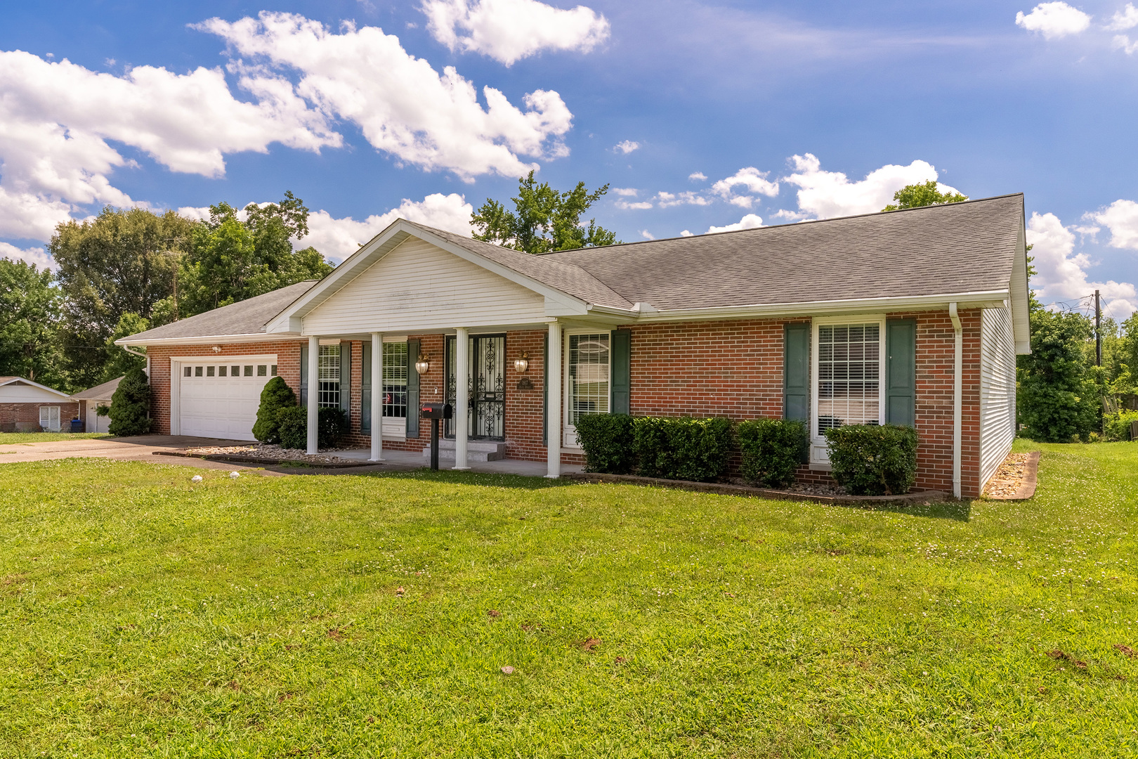 1817 State Street Property Photo 1