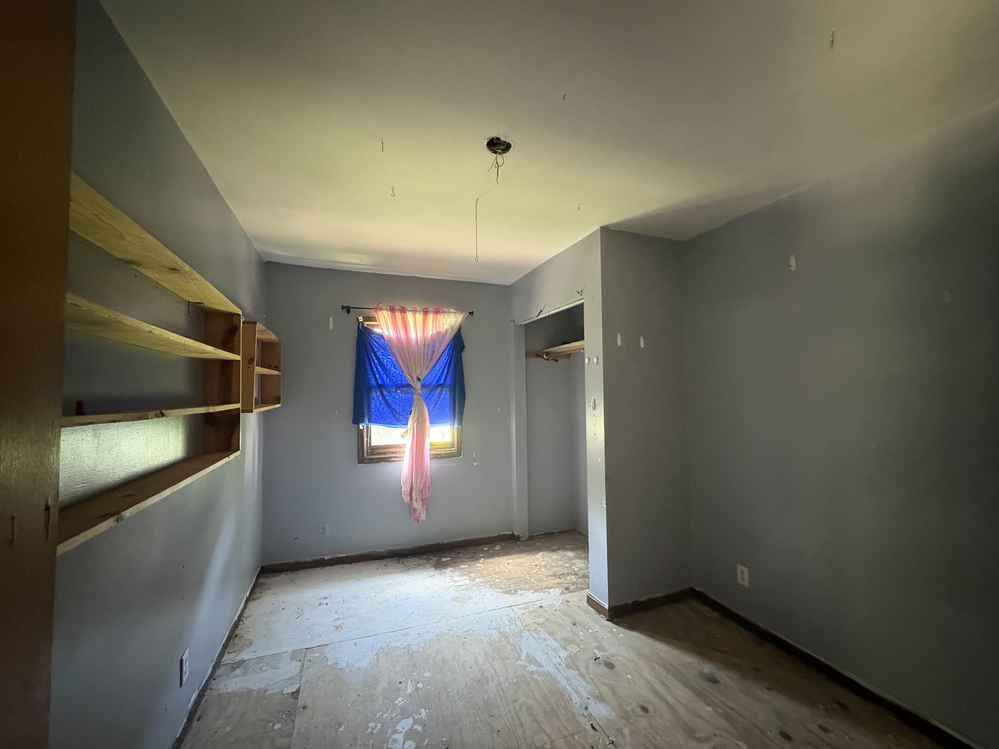 1211 N Park Street Property Photo 11