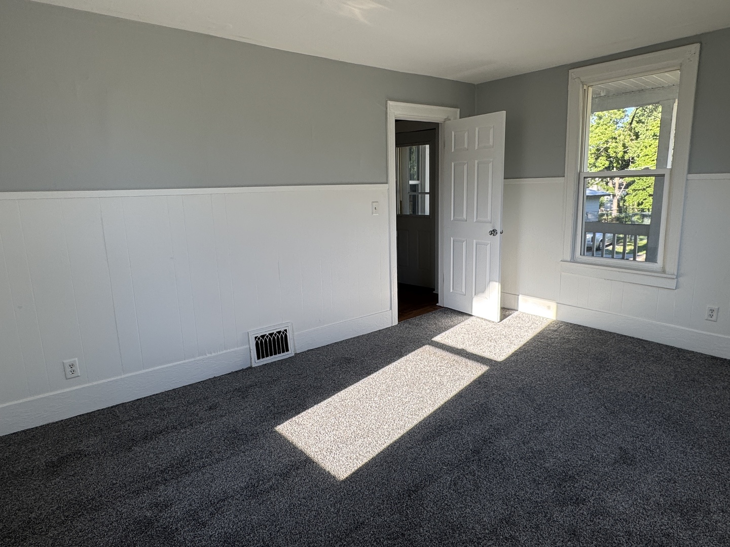 1127 N Ripley Street Property Photo 11