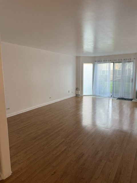 3008 Roberts Drive 1 Property Photo 8