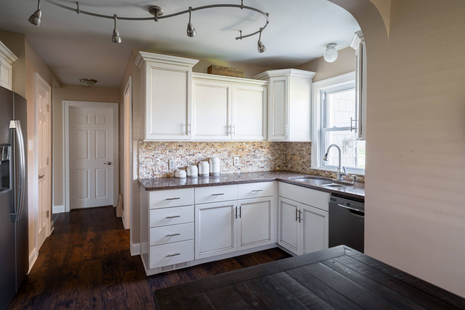 1561 Argyle Road Property Photo 4